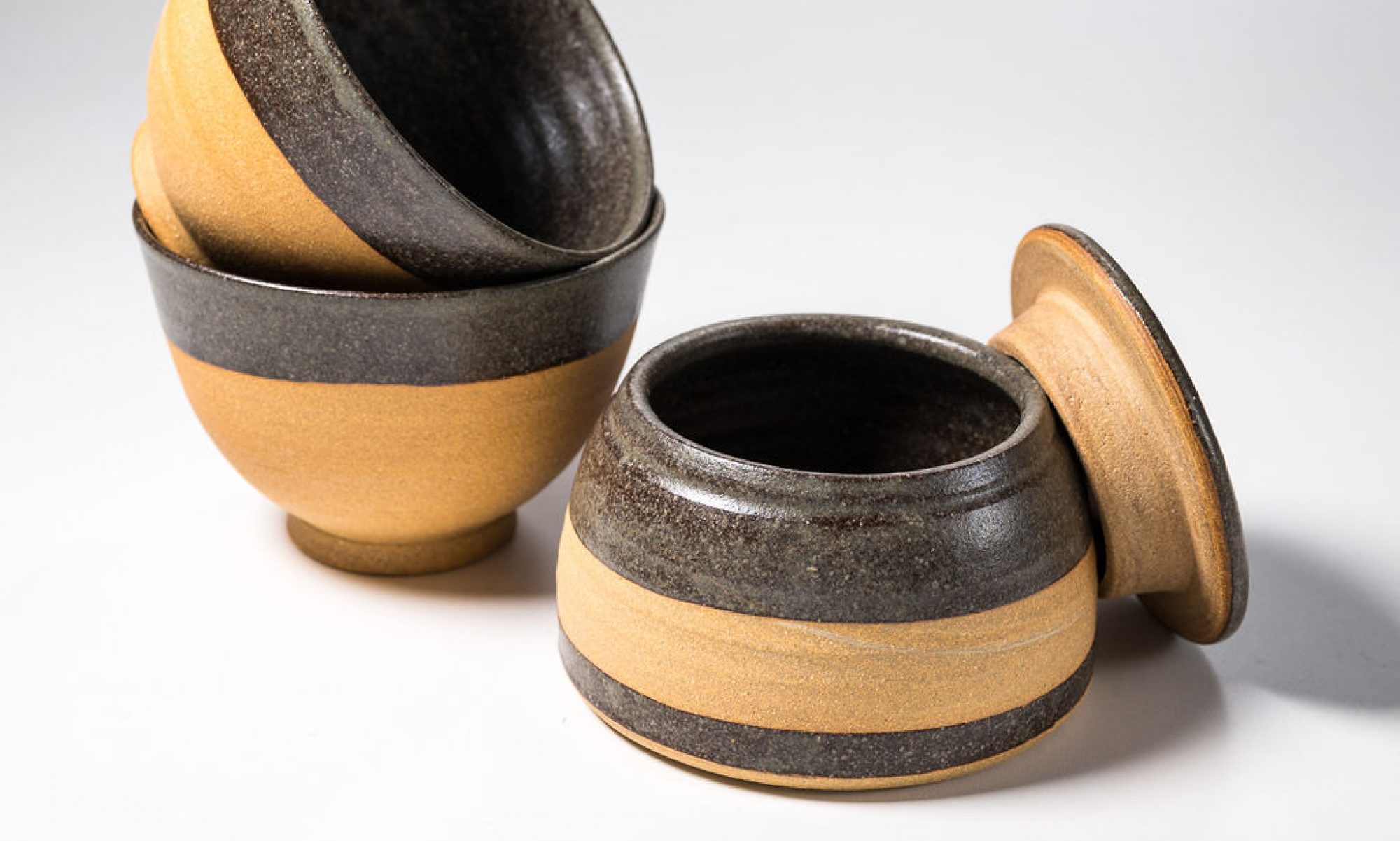 boite et bols émaillés et brut